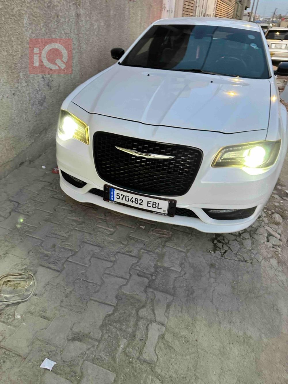 کرایسلەر 300